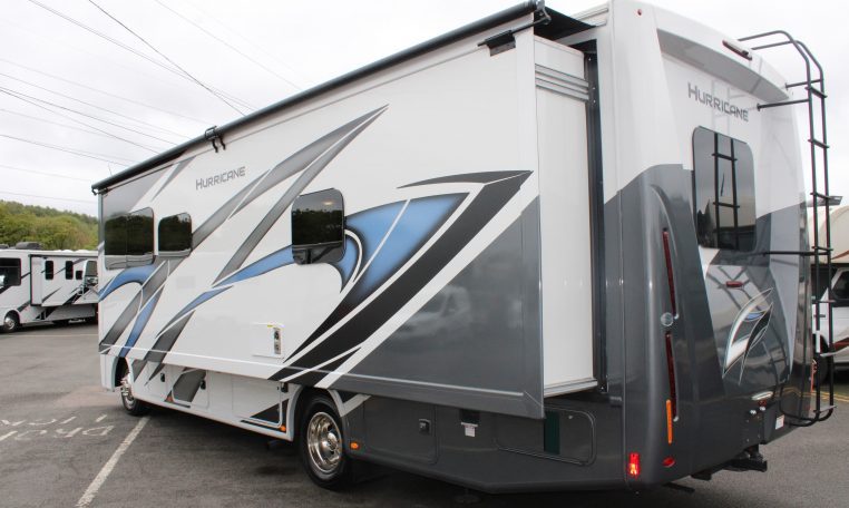 Hurricane Rv New 2023 THOR Hurricane 29M VAT Qualifying - Signature RV - Signature ...